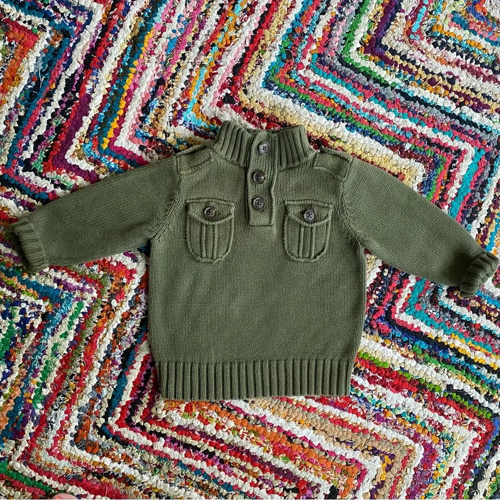 🐻 2/$25 • Old Navy | Military Style Sweater